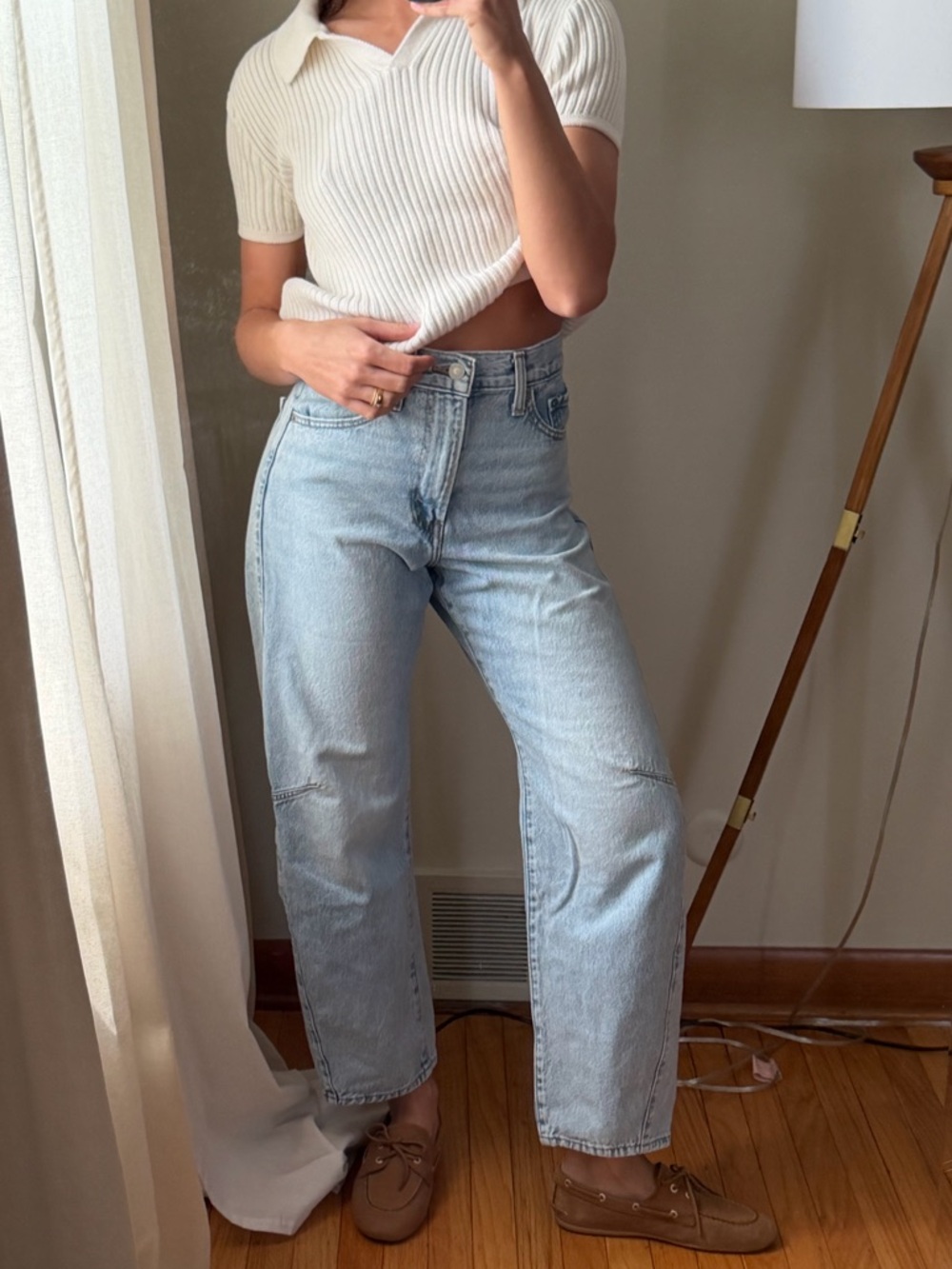 Levi’s barrel leg Cinch Light Blue Women’s Jeans - Picture 2 of 5